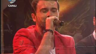 Gökhan Tepeden Uzun Hava  Beyaz Show 18062011 [upl. by Ahtibbat]