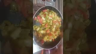 క్యాప్సికం బంగాళదుంప కర్రీ  capsicum potato curry mabangarutalli7723 please subscraibe👌🏻🙏🏻🙏🏻 [upl. by Iznek570]