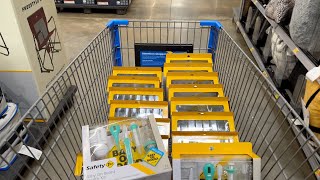 LOOK AT THE HIDDEN CLEARANCE I FOUND AT WALMART THIS WAS 75 OFF AFTER CHRISTMAS SALE [upl. by Aratahc]