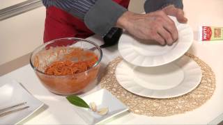 Linguine al pesto rosso  Trucco dello chef [upl. by Autum762]