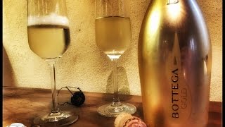 Italian Bubbly with Golden Bottle What does it Taste like Bottega Gold [upl. by Kape]