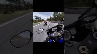 SUZUKI GSXR600 VS CBR 600RR suzukigsxr600 hondacbr600rr ride5 [upl. by Tresa]