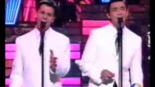 David Civera y Emilio Azkarate en canciones de nuestra vidaquotVerde campiñasquot de quotthe brothers fourquot [upl. by Eolhc871]