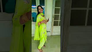 Beard ladegiharyanvi musictrending dance new haryanvi songs komalviral video [upl. by Taam]