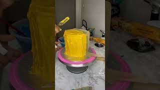 A must know cake decorating technique Subscribe for part2 cakedecorating viral shorts trending [upl. by Gnen]