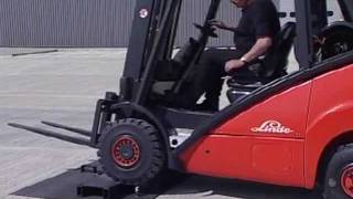 Linde Hydrostatic 39X  The Ultimate Forklift [upl. by Martineau]