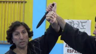 PROTEGERSE DE UN ATAQUE DE CUCHILLO DE ARRIBA HACIA A ABAJO 2ª PROYECCIÓN HAPKIDO 2016 [upl. by Dianemarie]