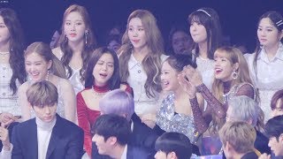 181201 블랙핑크 BLACKPINK ROSEJISOO 키스미KISS ME CF광고가 나오자 빵터짐 4K 직캠 2018 멜론 뮤직 어워드 by Mera [upl. by Pillsbury]