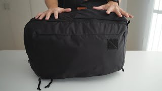 Evergoods CTB35 Civic Travel Bag  chunky 35L clamshellstyle travel bag w tons of organization [upl. by Mahala]