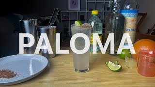 Como preparar una Paloma de mezcal  Mixología en Casa [upl. by Ainitsirk]