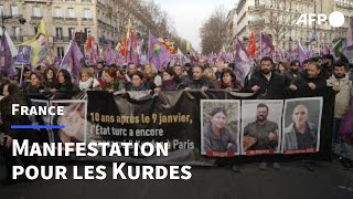 France manifestation à Paris en hommage à trois militantes kurdes assassinées en 2013  AFP [upl. by Breen]