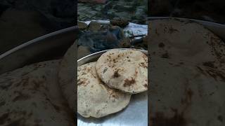 गाँव का देसी रहन सहन देसी खाना villagekitchen desifood village foodie sorts [upl. by Syst]