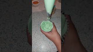 Cupcake Piping Technique Tutorial Buttercream Decorating techniques and Ideas Flowers Roseviral [upl. by Annaiel]