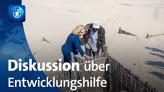 Diskussion über Kürzungen in der Entwicklungshilfe [upl. by Llerdnod]