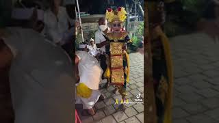 Điệu múa legong [upl. by Huan]