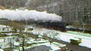 Dampflokomotive  Volle Fahrt im Winter 141208 Schwarzwald [upl. by Eidnalem816]