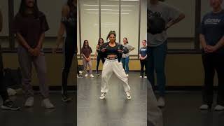 Chunari chunari  songsubscribe dance like  ytshort  shortfeed  viral meena999 [upl. by Ilana]