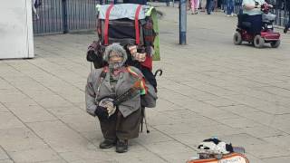 Yarmouth town center Street entertainment [upl. by Raviv]