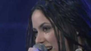 ShakiraTu en vivo  live llorando [upl. by Zealand]