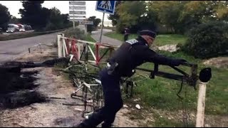 Martigues  le blocage est levé au rondpoint de Lavéra [upl. by Leiad]