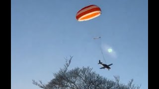 Bystanders Watch Parachute Emergency in Washington [upl. by Nallek]