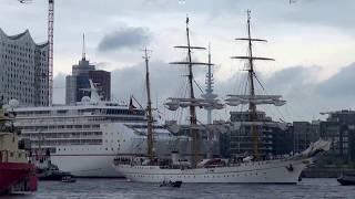 824 Hafengeburtstag  Einlaufparade mit quotGorch Fockquot  Hamburg 2013 [upl. by Eelyah402]