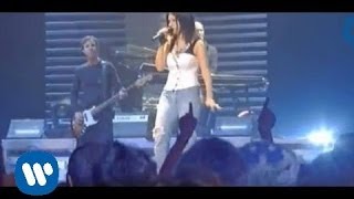 Laura Pausini  Surrender Live [upl. by Lamaj454]