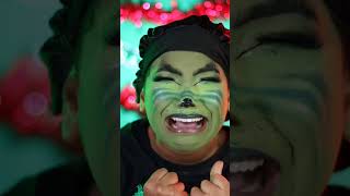 O GRINCH foryou grinch makeuptransition merrychristmas grinchmakeup [upl. by Oriole]