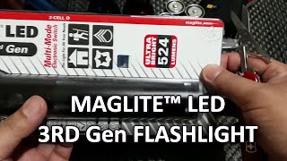 How Maglite ML300L Flashlight Functions [upl. by Indnahc67]