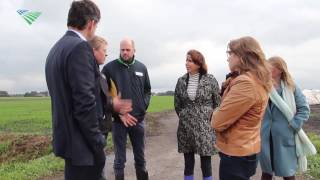 Werkbezoek Lodders bij akkerbouwer Beuling [upl. by Auqinaj]