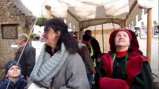 Clip 2 3 Adventssamstag mittelalterlicher Weihnachtsmarkt Burg Landeck Sueddeutschland [upl. by Larcher]