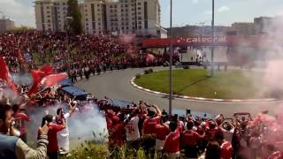 Receção ao Autocarro do Benfica Dáme o 35 ❤ Campeão 2016 [upl. by Lladnor]