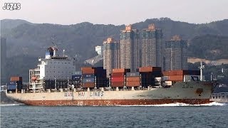 船 WAN HAI 306 Container ship コンテナ船 Hong Kong Off 香港 2014JAN [upl. by Maye]