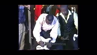 RogaRoga meilleur guitarist Africain manzaka ma nkoyi dans son element Appreciez l’homme [upl. by Thorne]