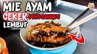 LUDES  MIE AYAM CEKER  JUALAN KELILING TAPI RASA BINTANG 5 [upl. by Anatak]