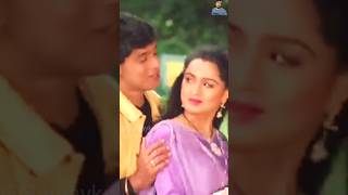 Pyar karne ka mausam aaya l Padmini kolhapure l ytshorts besthindisongs [upl. by Delgado577]