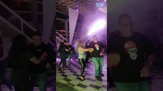 salsa vestida de blanco ver 2023 en vivo con pepe la voz [upl. by Enehpets]