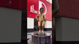 Manneken Pis Fountain Las Vegas Interesting [upl. by Yankee]