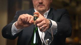 La Minute Champagne  Cuvée Spéciale Blanc de Blancs  Champagne Nicolas Feuillatte [upl. by Adnahcal221]