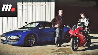 Ducati 899 Panigale vs Audi R8 V10  Prueba  Test  Review en español  motosnet [upl. by Gabbert530]