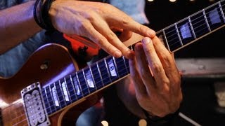 How to Play Guitar Riffs in E Minor  Heavy Metal Guitar [upl. by Allyson]