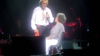 ENGELBERT ASKS A LADY ON STAGE [upl. by Solomon]