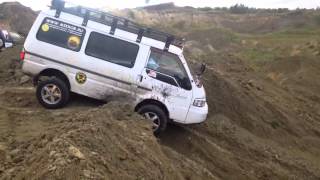 Nissan vanette 4x4 offroad [upl. by Aleira]