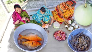 মা গোল্ডফিশের তেলঝাল দারুন বানায় সাথে কাঁকড়া দিয়ে লাউ রান্না আর মাছের ডিমের টকfish curry recipe [upl. by Novanod]