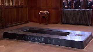 GOD SAVE THE QUEEN  Reburial service for King Richard III 2015 [upl. by Ellenrahs]