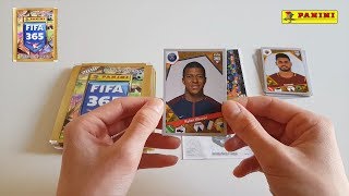 OUVERTURE DE 20 POCHETTES DE STICKERS PANINI FIFA 365 2018 [upl. by Bonni]