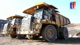 Caterpillar 775G OffHighway Truck  Muldenkipper Walkaround 2015 [upl. by Samantha]