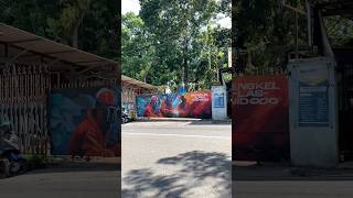 Alhamdulillah pemilik bengkel seneng banget lihat hasilnya jasamural mural graffiti [upl. by Aerdnaed121]