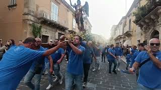 Palazzolo Acreide Rigattiata SMichele di Villafranca Sicula durante lOttava della Festa 6102024 [upl. by Iadrahs5]