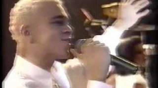 Netinho video clipe de quotEU QUERO BEIJOquot 1990 [upl. by Zsolway]